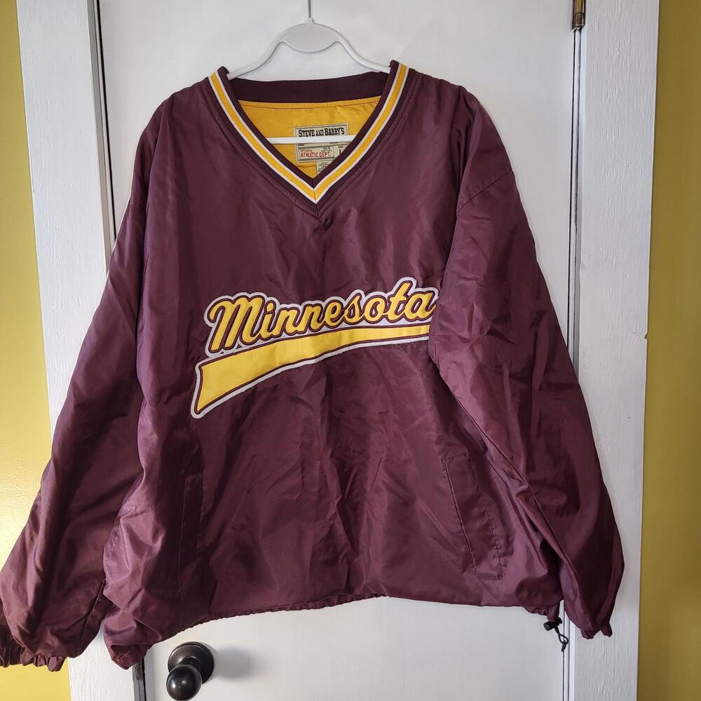 Vtg  Steve and Barry's Men’s L Minnesota Nylon Crewneck lined maroon and gold